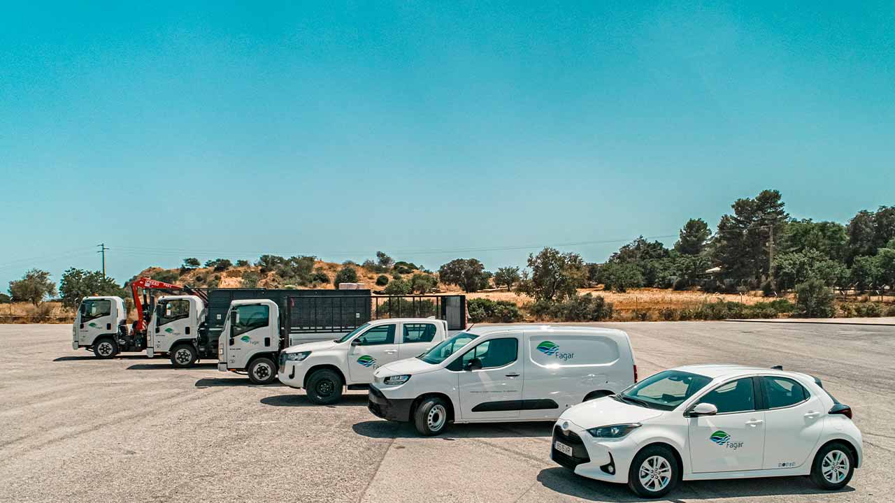 Com o objetivo de reforçar a qualidade do serviço e aumentar a eficiência, a FAGAR investiu na renovação da sua frota automóvel com a compra de 14 viaturas.