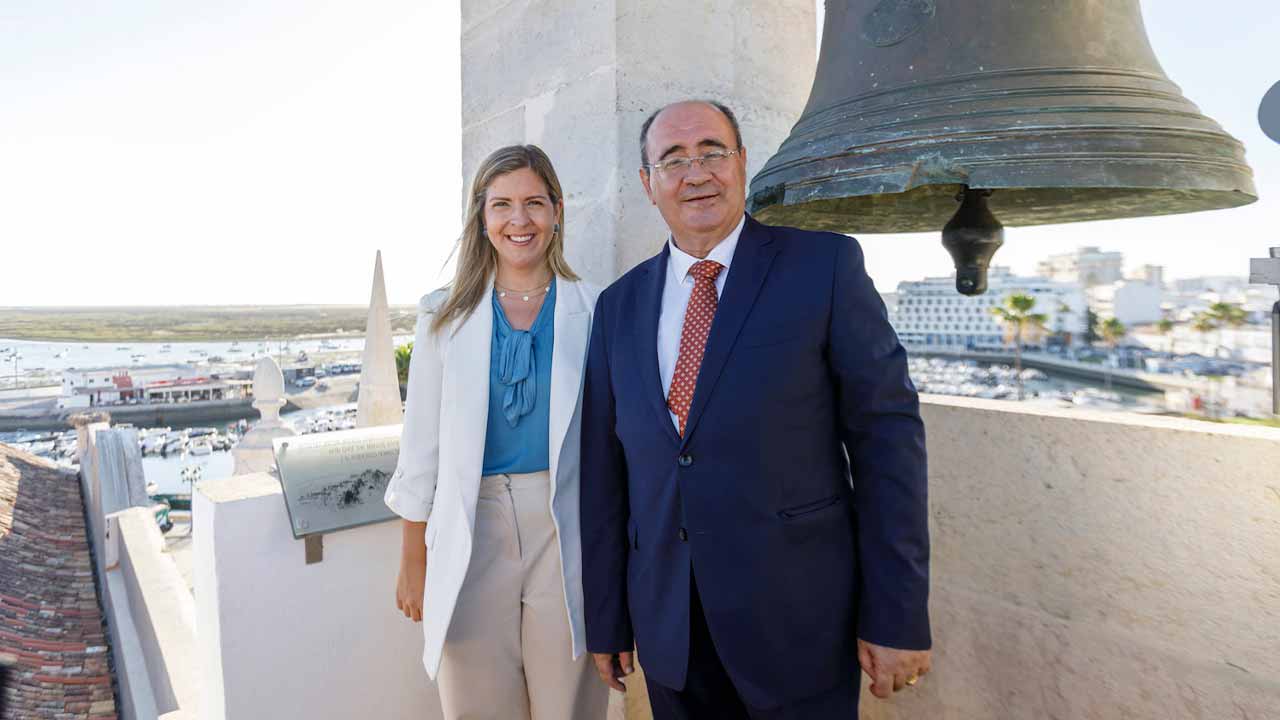 O Arco da Vila, em Faro, reabriu as portas ao património e à cultura após obras de conservação, num momento que contou com a presença da ministra da Cultura.