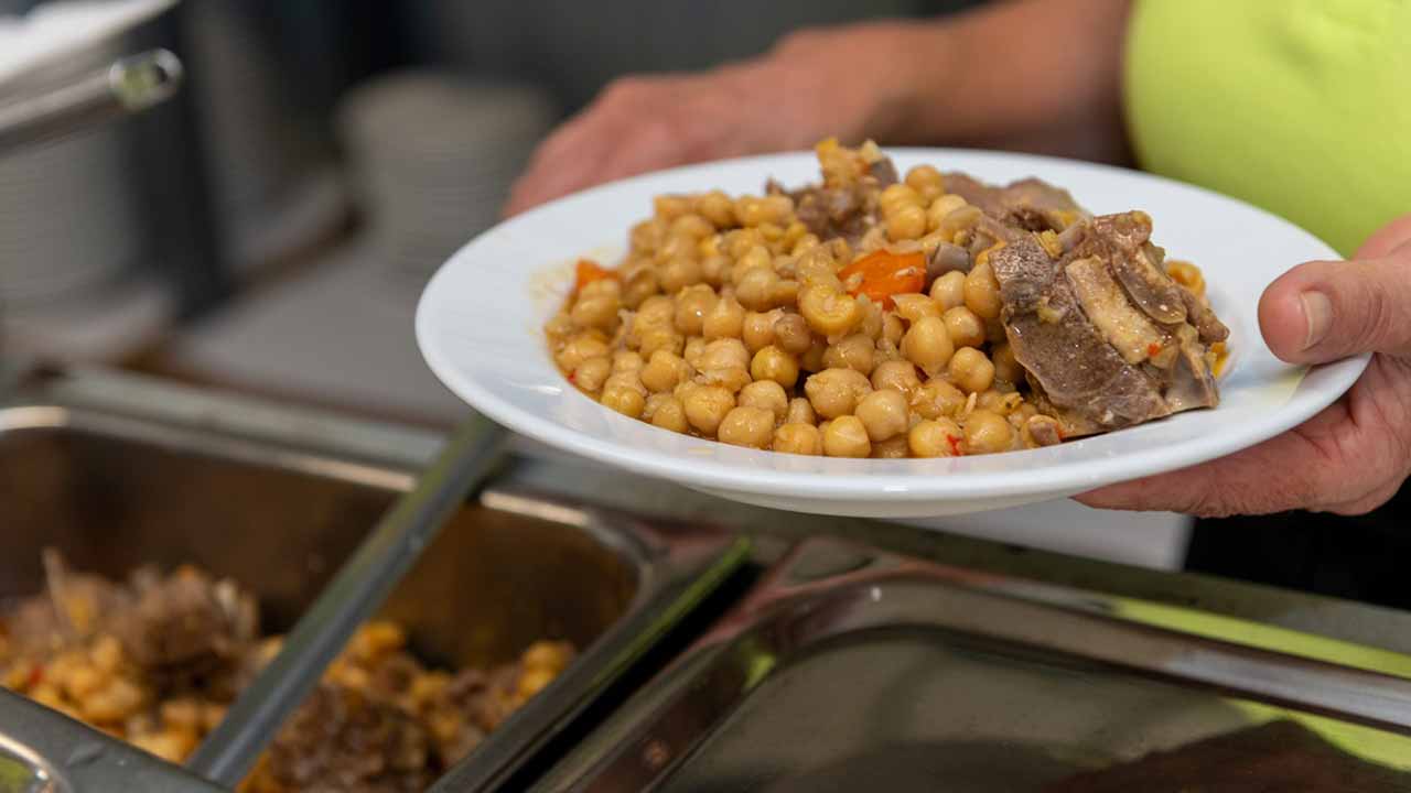 A aldeia da Cortelha apresenta, no sábado, dia 2 de agosto, a melhor gastronomia da Serra do Caldeirão em mais uma edição dos «Manjares Serranos».