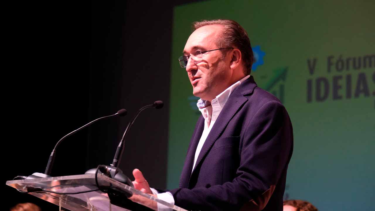 V Fórum Ideias de Negócios levou ao palco o empreendedorismo são-brasense com gastronomia, turismo, produção audiovisual, recursos humanos, marketing digital, decoração, marcenaria, espaços de eventos, coaching e formação e serviços de apoio às famílias.