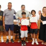 Quatro coletivos ligados ao desporto do concelho de Lagos, incluindo alguns dos seus atletas, receberam um voto de louvor da autarquia devido aos seus feitos desportivos.