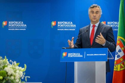 A consulta pública à disciplina de Cidadania recebeu mais de 10 mil contributos, que o Ministério da Educação garante estarem a ser analisados para eventuais alterações ao novo programa, que entra em vigor em setembro.