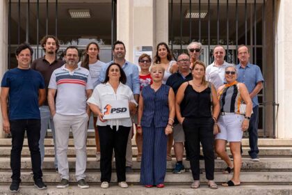 O Partido Social Democrata (PSD) formalizou, na segunda-feira, dia 18 de agosto, no Tribunal de Lagos, a entrega das listas de candidatos aos vários órgãos autárquicos do concelho de Vila do Bispo, que se apresentam às próximas eleições de 12 de outubro.