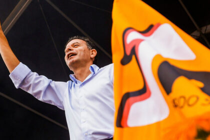 Os partidos políticos começam esta semana a retomar a atividade política, com O PSD a dar o tiro de partida com a tradicional Festa do Pontal em Quarteira.
