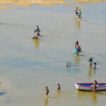 Ação de sensibilização voltou a alertar para perigos do atravessamento da zona lagunar de Cacela Velha, onde as correntes são fortes e não há vigilância.