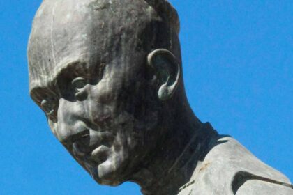 Conhecer as cerca de uma dezena de estátuas da cidade é o convite da próxima edição do «Passeios na História de Tavira», a 23 de agosto.