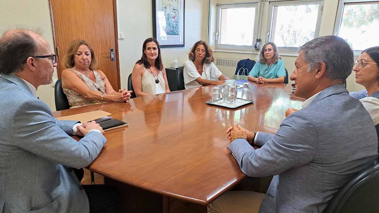 A ULS Algarve assinou a parceria com a Fundação Ronald McDonald para melhorar o conforto e bem-estar das crianças internadas no Hospital de Faro.