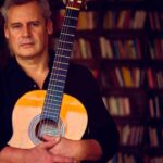 O Dia Mundial do Turismo, 27 de setembro, vai ser celebrado em Albufeira com um concerto de Pedro Jóia e com a distribuição de flores e brindes.