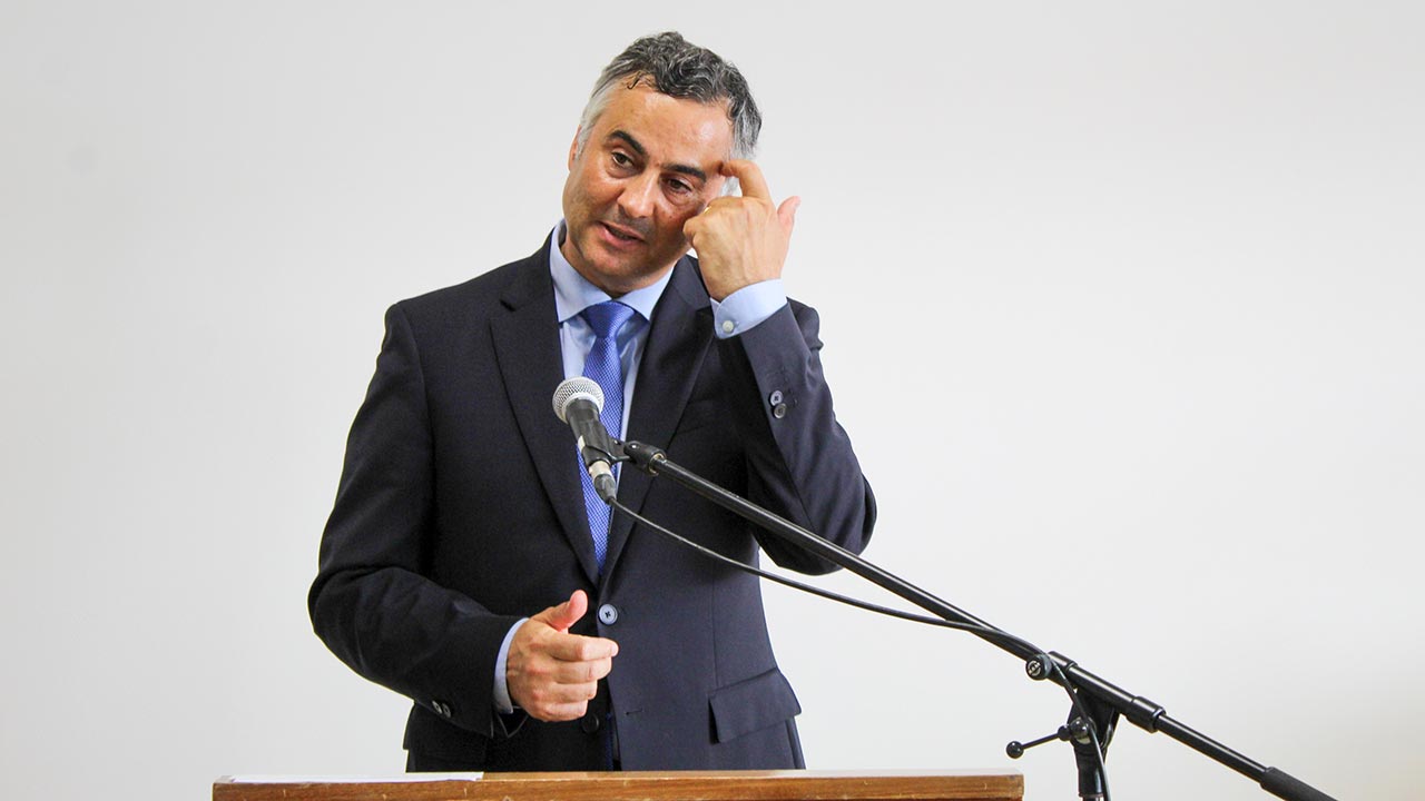 A Escola Básica Gastão Cruz foi inaugurada na tarde de hoje, em Faro, pelo ministro da Educação, Fernando Alexandre. Um investimento de 3,5 milhões de euros.