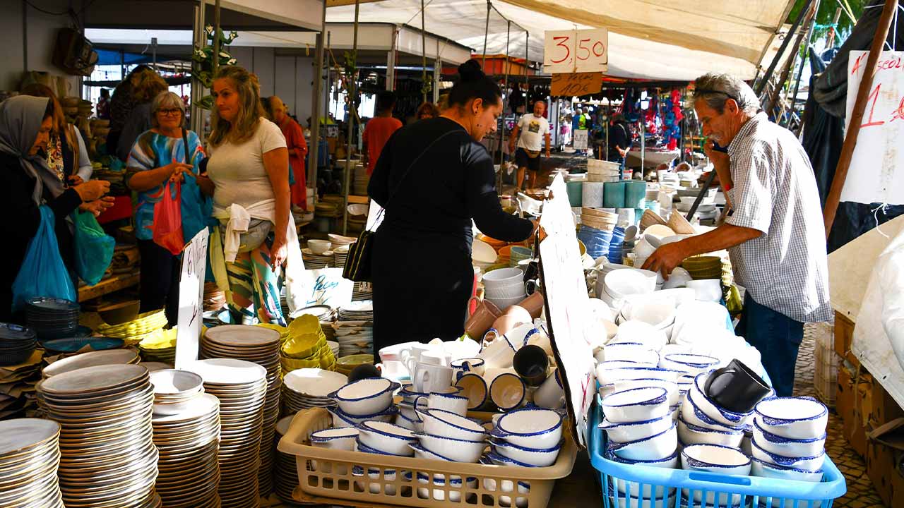 O município de Vila Real de Santo António espera receber milhares de visitantes na Feira da Praia, ao longo de oito dias, na Avenida da República.