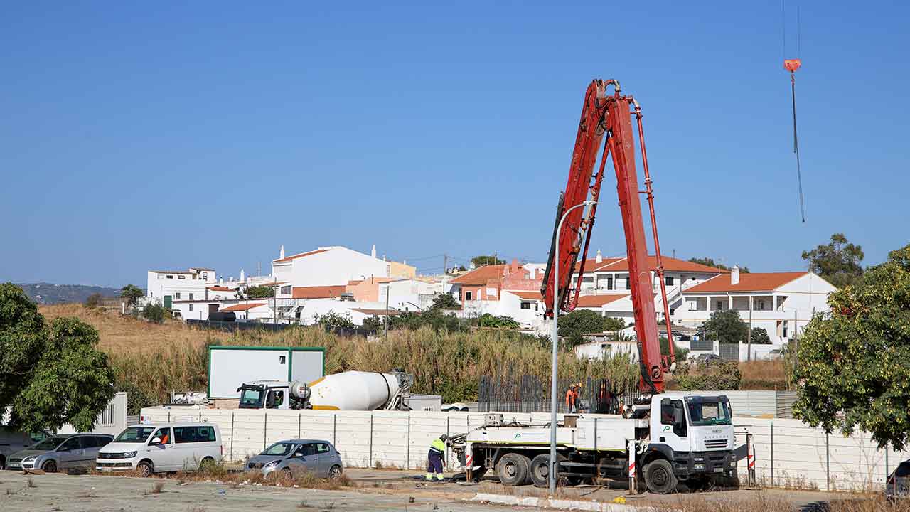 Grupo Lusíadas Saúde investe 60 milhões de euros na construção de um novo hospital na zona da Lejana, em Faro, que deverá abrir no final de 2026.