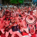 Este sábado, 30 de agosto, dezenas de milhares de pessoas marcaram presença na cidade, cumprindo o dress code e a boa disposição a que a Noite Branca Algarve – Loulé apela.