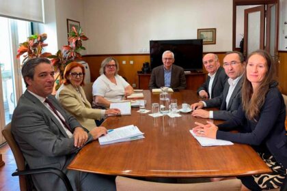 O executivo de São Brás de Alportel reuniu com a ministra do Ambiente para abordar a questão do funcionamento da Central de Valorização Orgânica da Algar.