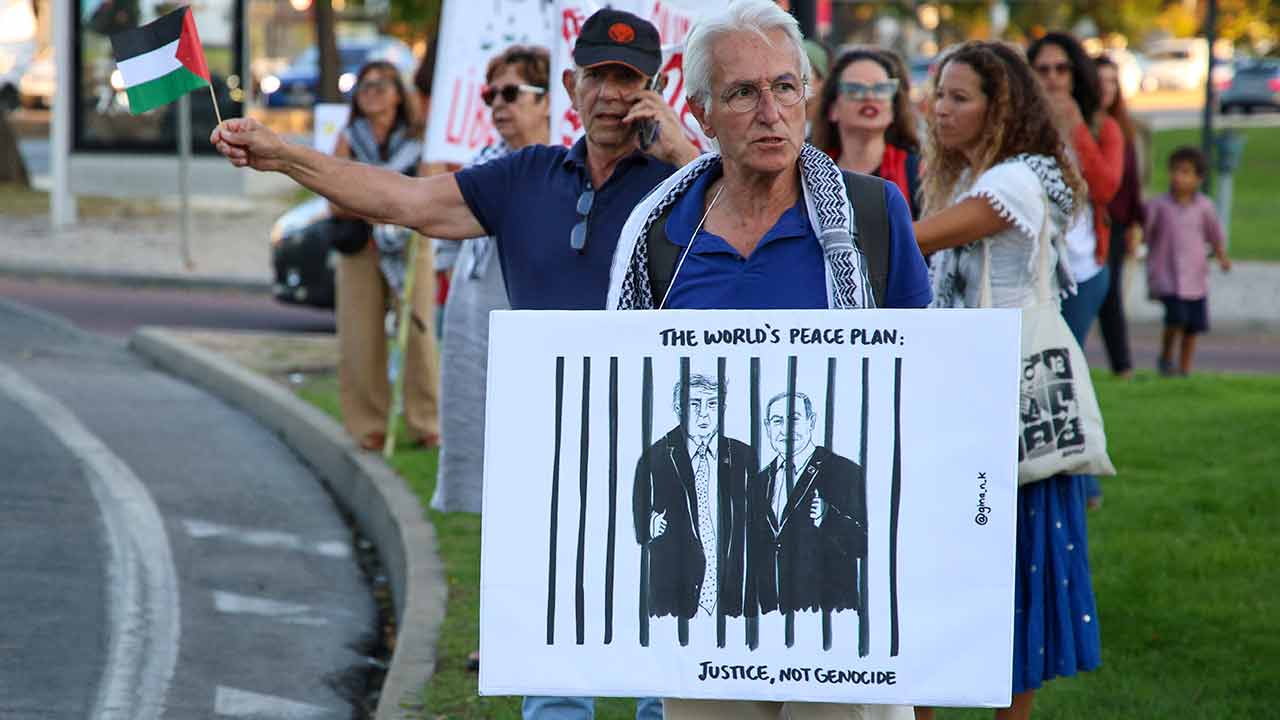 O Algarve juntou-se aos protestos europeus contra o genocídio em Gaza, com centenas a manifestarem-se em Faro por uma Palestina livre.