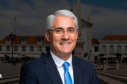 Álvaro Araújo reeleito nas eleições autárquicas 2025 em Vila Real de Santo António após disputa equilibrada com José Carlos Barros