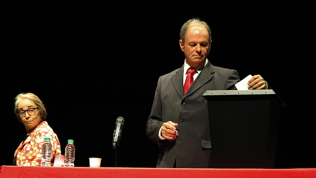 António Miguel Pina, novo presidente da Câmara de Faro, prometeu hoje um mandato pragmático e transparente, com foco e em resultados.