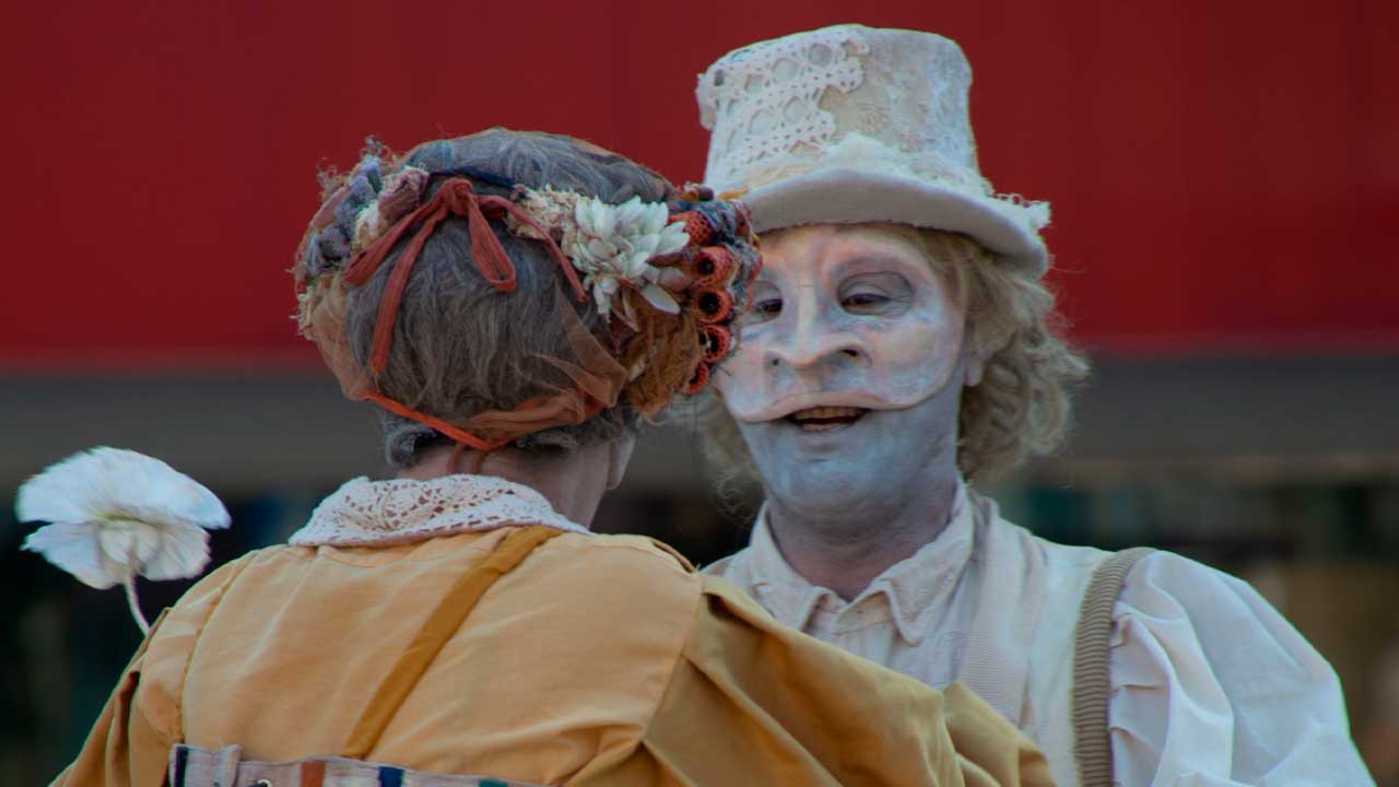 «Sorriso» é o nome do espetáculo que o Teatro Só apresenta na Biblioteca Municipal de Portimão, para assinalar o 32.º aniversário do equipamento cultural.