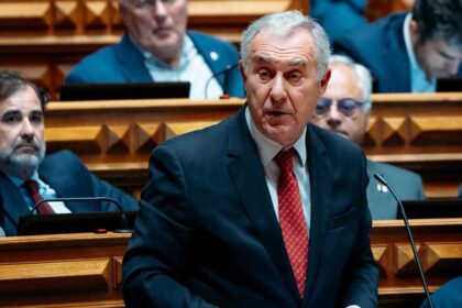 O deputado do PSD António Rodrigues confia que o diploma que regula o retorno e afastamento de estrangeiros seja aprovado este ano, completando os diplomas que regulam a política migratória.
