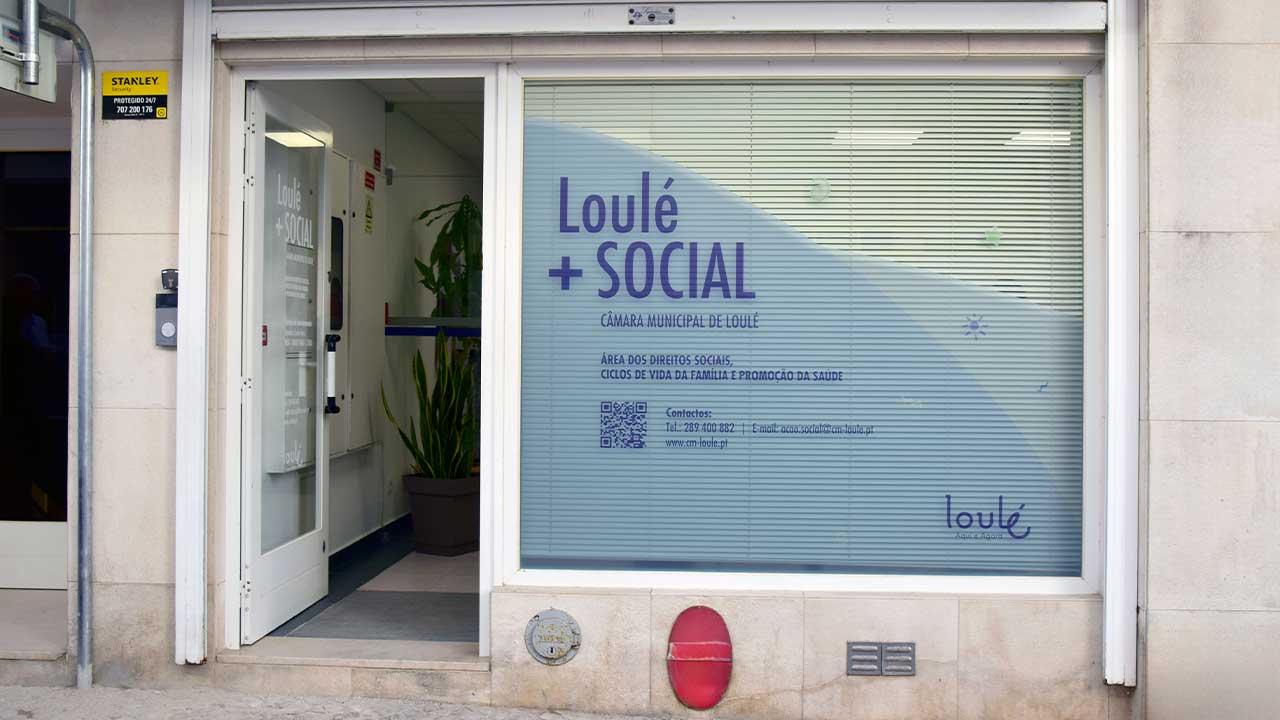 O «Loulé +Social» já abriu as portas para apoiar cidadãos ao longo de toda a vida, num espaço que conta com cerca de 35 técnicos e diversos serviços.