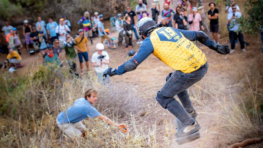 Finais europeias de Onewheel regressam a Albufeira de 3 a 5 de outubro, reunindo mais de 100 atletas de 20 países na Pista de Cross das Açoteias e na Praia da Falésia.