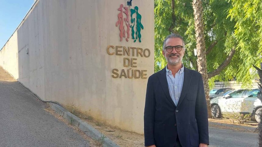 Candidato do PS António Miguel Pina à Câmara de Faro acusou hoje o executivo social-democrata de não ter usado PRR para investir na saúde.