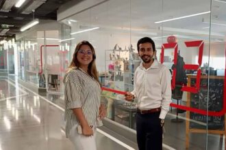 Pedro Oliveira, candidato independente pelo Volt à Câmara de Faro, propõe criação de parque tecnológico para diversificar a economia local.