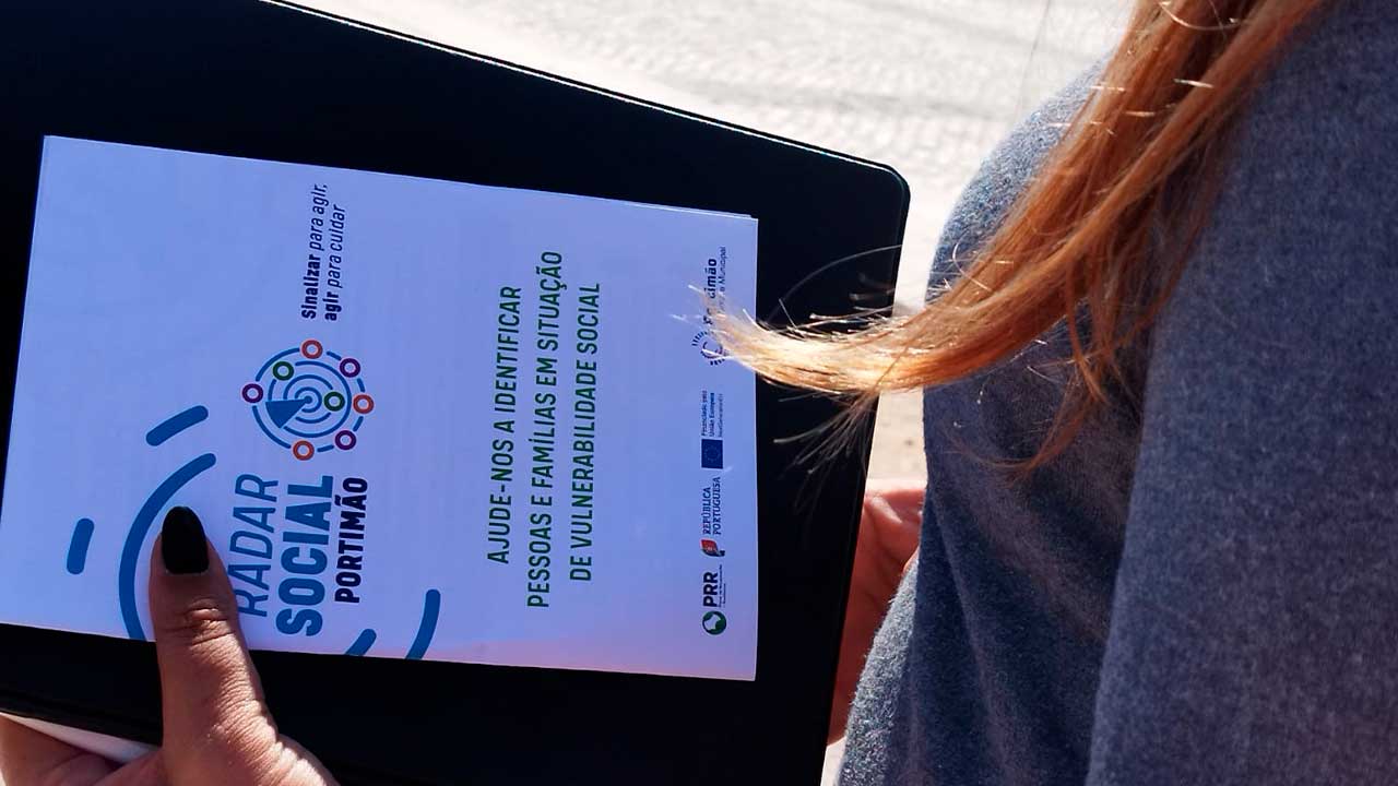 A equipa do Radar Social Portimão tem estado no terreno a sinalizar pessoas em situação de vulnerabilidade social, com o objetivo de atuar precocemente e garantir respostas.