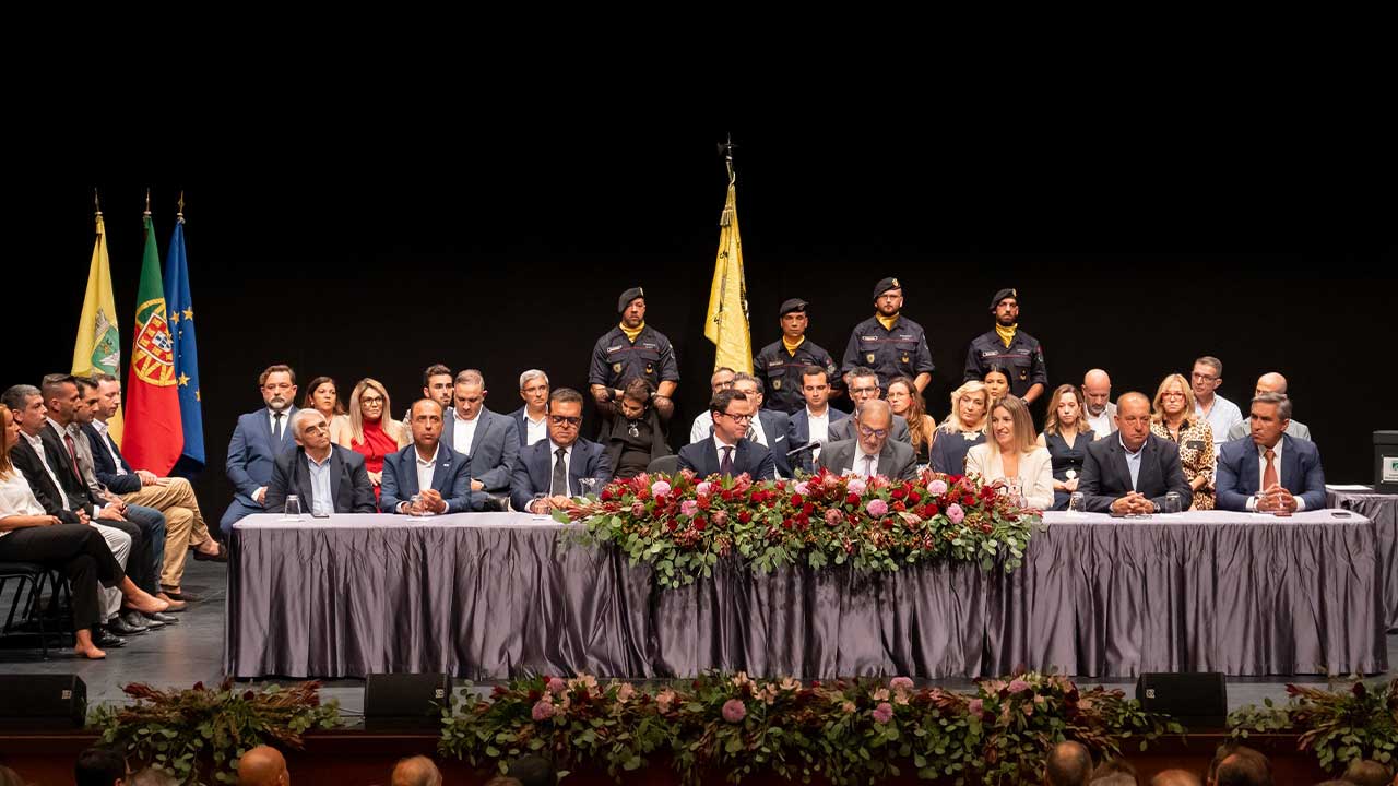 Ricardo Calé já assumiu a presidência da Câmara Municipal de Olhão, sendo que António Cabrita foi reconduzido a presidente da Assembleia Municipal.