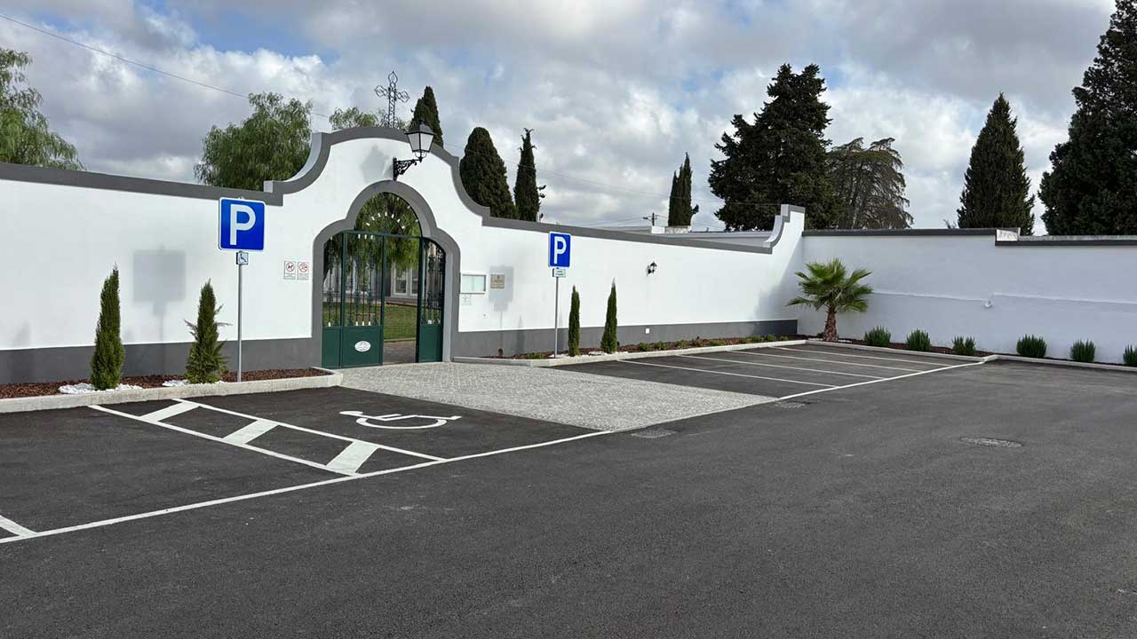 O Cemitério Municipal de São Brás de Alportel ganha dignidade e acessibilidade para todos com a 3.ª e última fase da obra de requalificação.