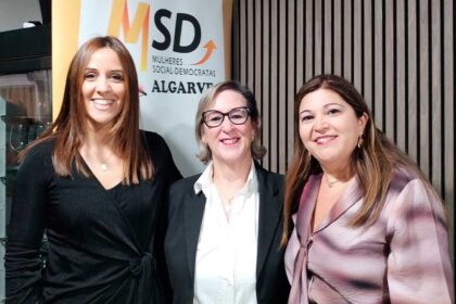 Mulheres do PSD formam grupo MSD Olhão liderado por Nélia Alfarrobinha, reforçando a presença feminina na política local e iniciativas comunitárias.