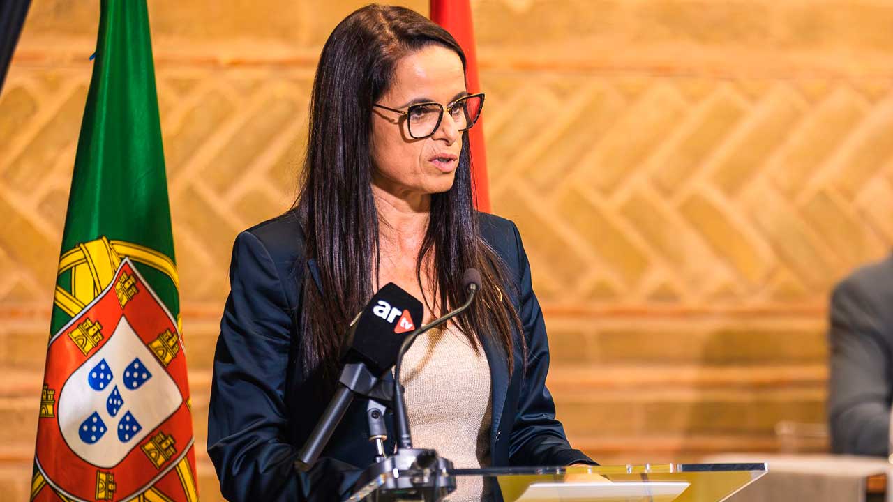 Os autarcas eleitos para os órgãos municipais tomaram posse em Castro Marim, com Filomena Sintra a falar das prioridades para este mandato.