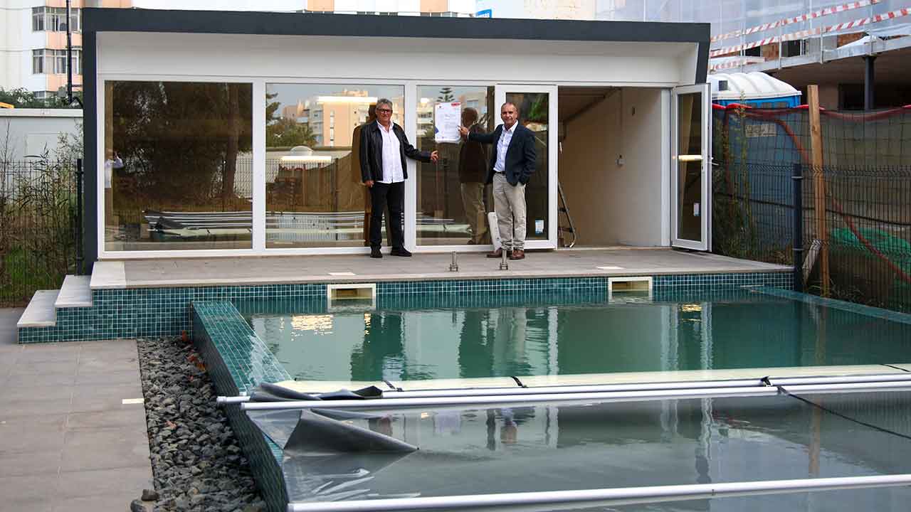 Piscina-laboratório da UAlg onde o projeto POOLWISE testa soluções com água do mar