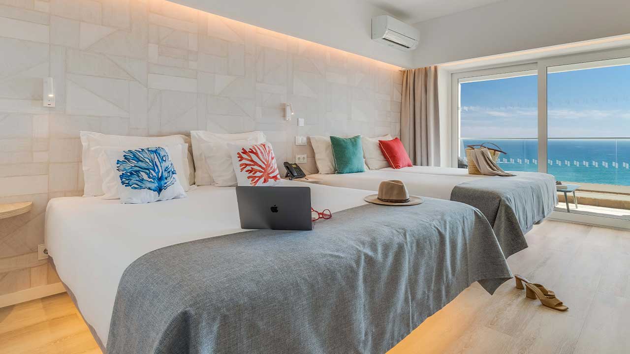 Pestana Blue Alvor Beach prolonga experiência «tudo incluído» no inverno com nova piscina interior, gastronomia variada e atividades para famílias no Algarve.