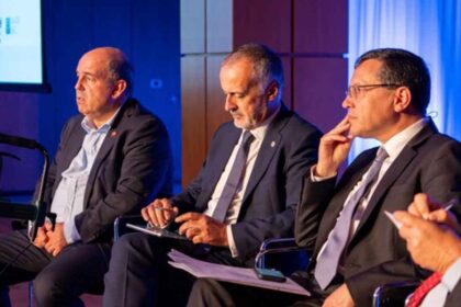 O RADIS revela que o Algarve envelhece rápido e acumula doenças crónicas. A região precisa de prevenção, proximidade e redes de cuidado para garantir envelhecimento digno.