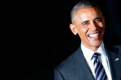 Quando vejo e ouço o ogre de boçalidade que é Trump, essa aventesma ordinária, eleito presidente dos Estados Unidos da América, mais saudades tenho de Obama.