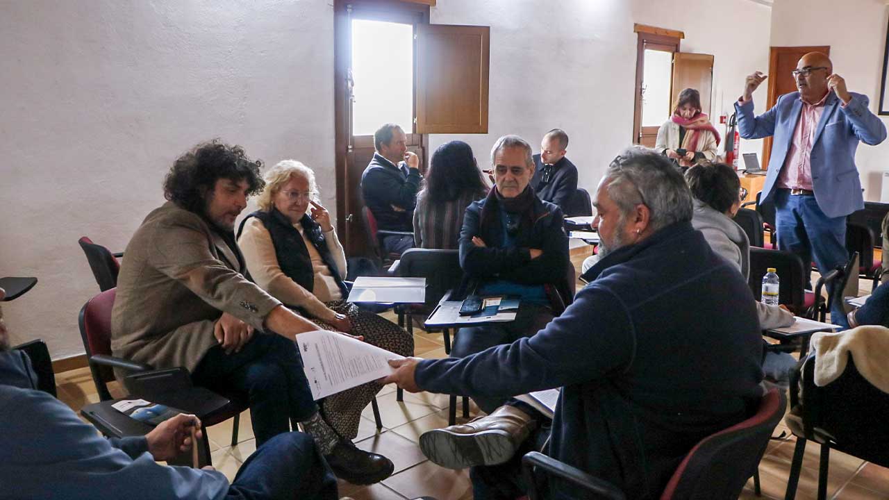 A Odiana promoveu um workshop do projeto RED CIFT para criar produtos náutico-culturais no Baixo Guadiana, reforçando o turismo fluvial sustentável.