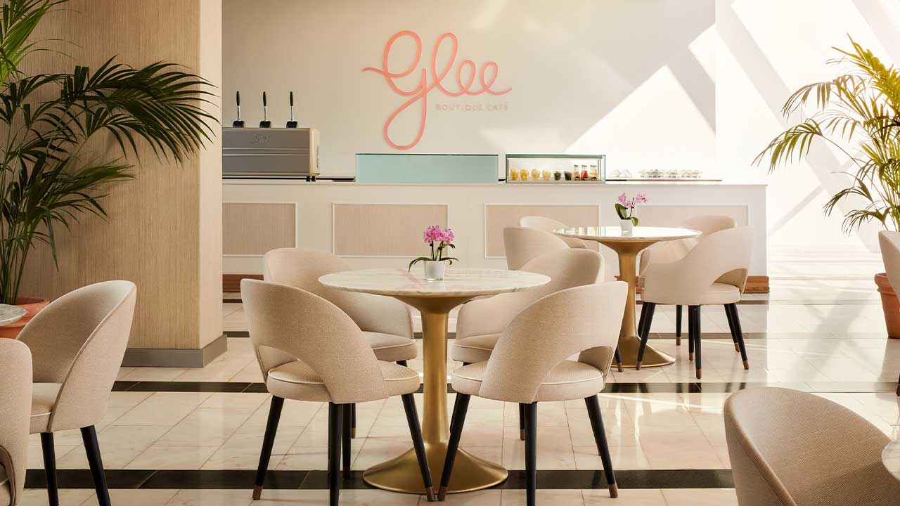 Em Vilamoura, o Glee Boutique Café apresenta uma experiência de «Afternoon Tea» inspirada na tradição britânica, com três menus pensados para as tardes de inverno.