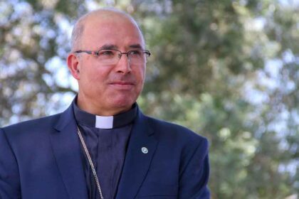 Patriarca de Lisboa diz que o aumento da imigração não põe em causa os valores cristãos e critica discursos católicos de rejeição aos imigrantes.