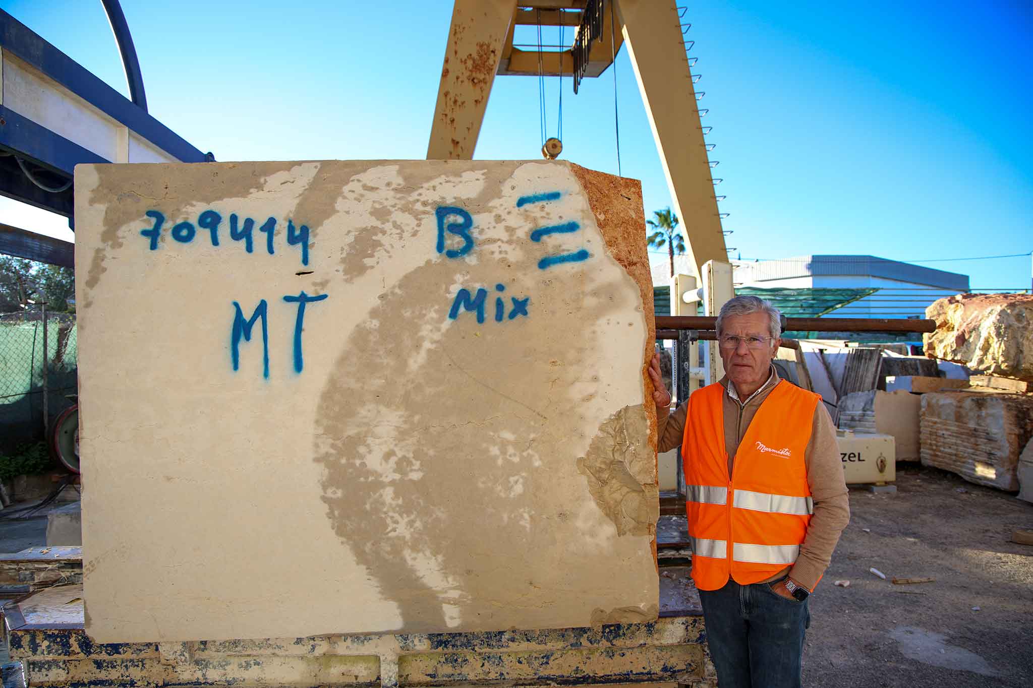 A Marmistoi investe 225 mil euros em tecnologia de Indústria 4.0, com apoio do ALGARVE 2030, para responder a projetos de elevada exigência técnica no setor da pedra natural.