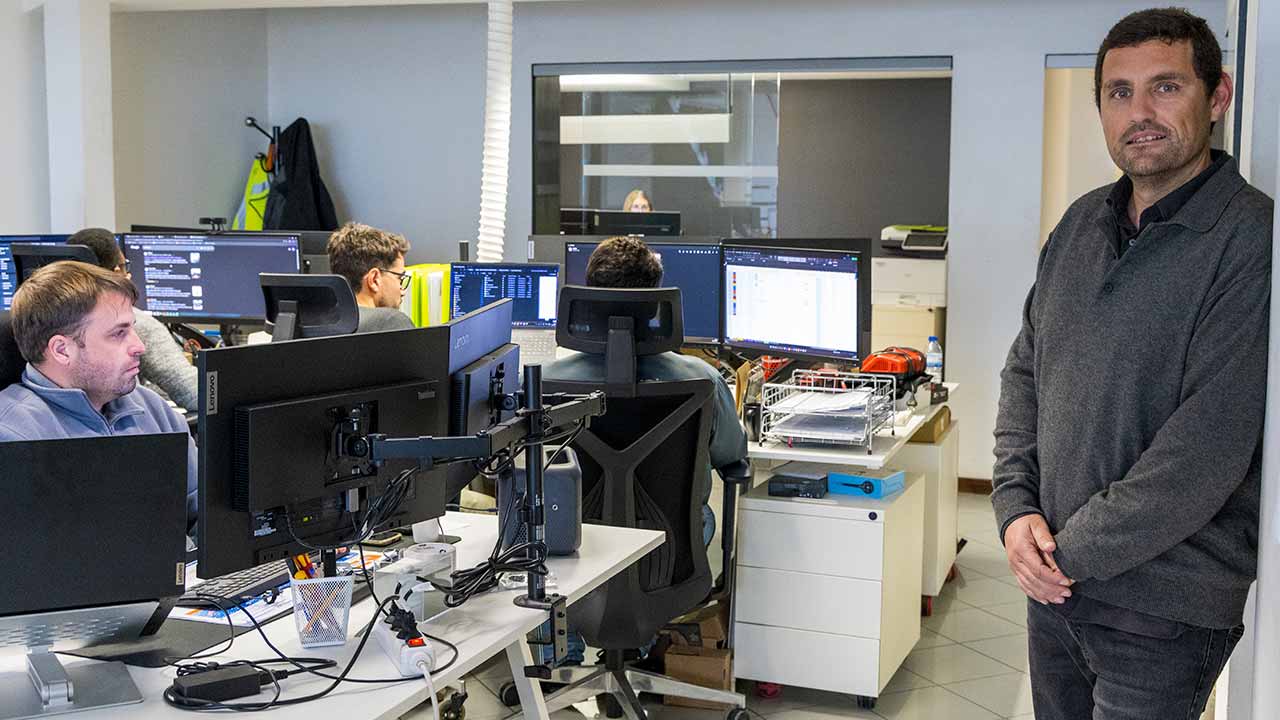 Projeto apoiado pelo Algarve 2030 permite à RELEVE modernizar processos, decidir em tempo real e reforçar a eficiência com foco em dados e pessoas.