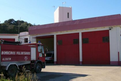 Alcoutim destina 350 mil euros a Bombeiros Voluntários e aprova protocolo que garante reforço do DECIF e pré-posicionamento de equipa em Vaqueiros.