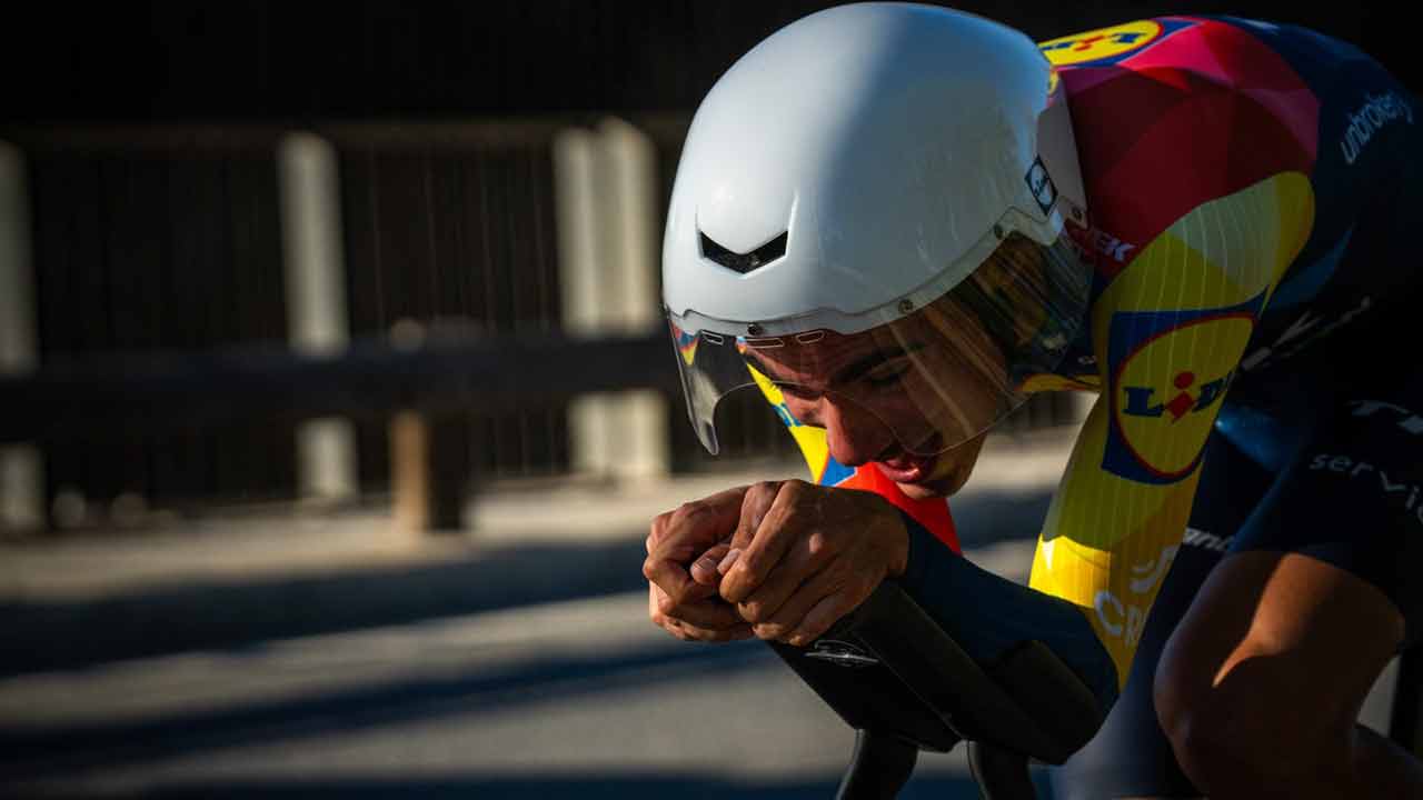 Ganna venceu o crono da Volta ao Algarve em Vilamoura e Ayuso ampliou a liderança da geral antes do Malhão.
