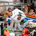 Carnaval de Loulé dedica edição de 2026 aos super-heróis com 13 carros alegóricos e 600 figurantes na Avenida José da Costa Mealha.