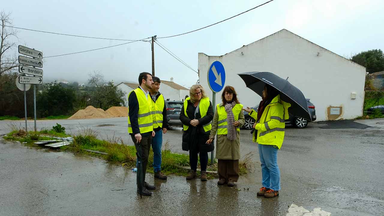 São Brás de Alportel requalifica a EM 523 entre a EN 270 e Vale Carvalho, numa obra de 624 mil euros que vai condicionar o trânsito durante 120 dias.