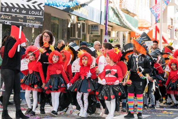 Loulé cancela desfile do Carnaval Infantil de sexta-feira, 13 de fevereiro, devido à previsão de mau tempo na cidade.