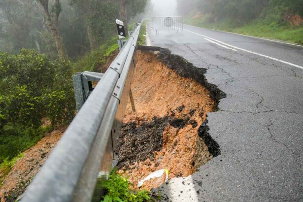 Estrada EN266 cortada em Odemira após intempéries que motivaram pedido de plano urgente à IP.