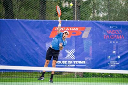Open de VRSA garantiu ontem um duelo português no quadro principal, depois de um sorteio marcado pela chuva, que voltou a atrasar a conclusão da fase de qualificação.