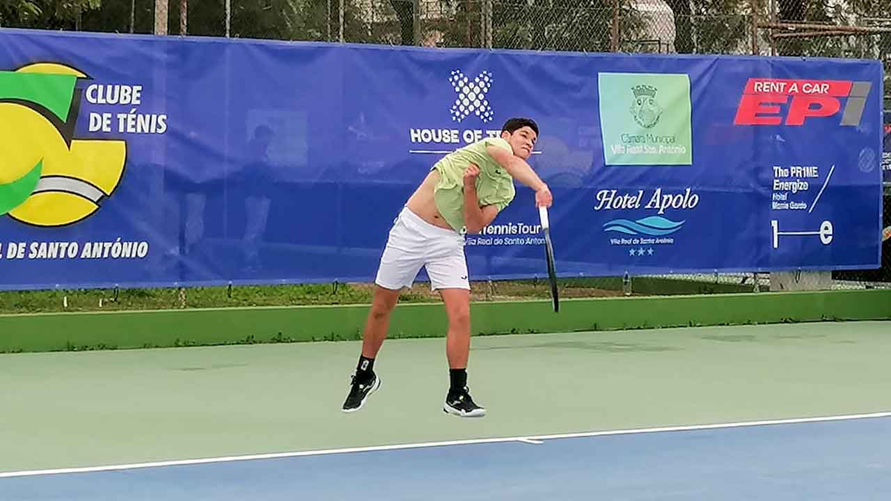 Open de VRSA garantiu ontem um duelo português no quadro principal, depois de um sorteio marcado pela chuva, que voltou a atrasar a conclusão da fase de qualificação.