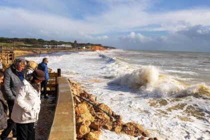 Portugal registou uma sequência rara de tempestades devido ao posicionamento do anticiclone dos Açores, segundo especialista em clima.