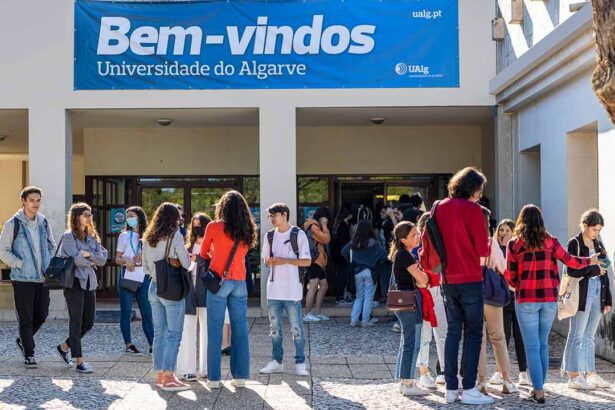 Universidade do Algarve abre 2.723 vagas para o ano letivo 2026-2027 e reforça  os concursos especiais, que passam a ter mais peso nas entradas.